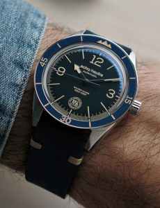Collection: 1956 3 Hands