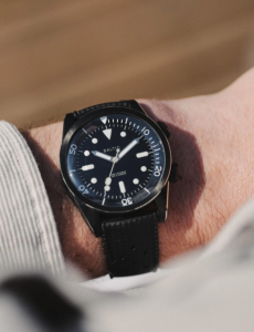 AQUASCAPHE DUAL-CROWN BLACK PVD - BLACK